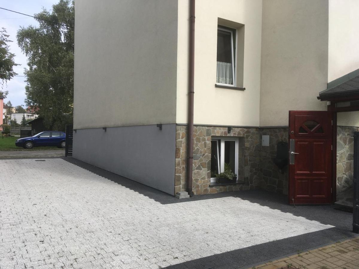 Green Apartment House Bielsko-Biała Dış mekan fotoğraf